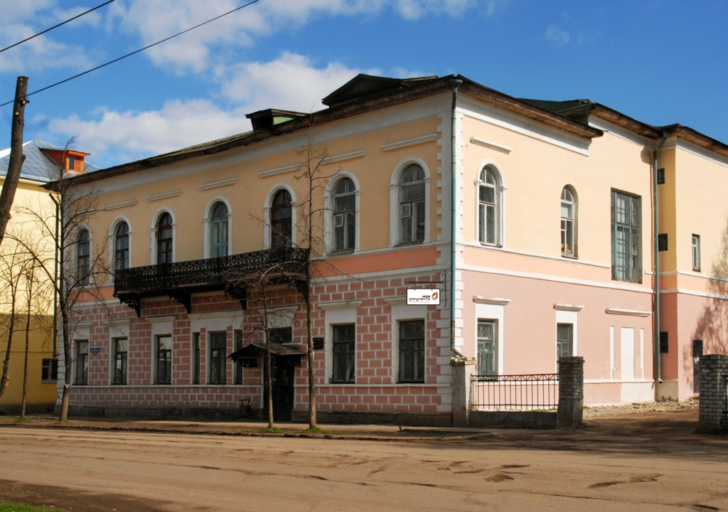 г. Ростов, ул. Ленинская, 37.jpg г. Ростов, ул. Ленинская, 37.jpg